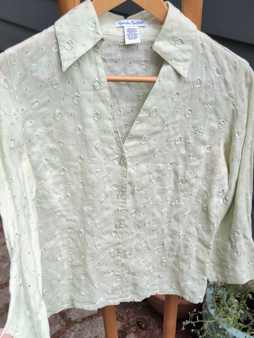 Linen Soft Green Alexandra Bartlett Pale Green Embroidered Button-Down Shirt